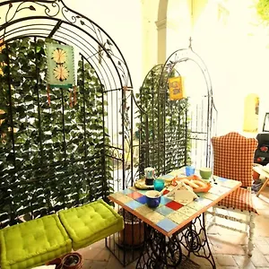 Apartamento Hand Decorated House With Court, Florença